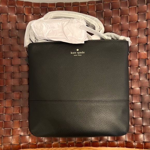 KATE SPADE CORA HANDBAG - Picture 1 of 8